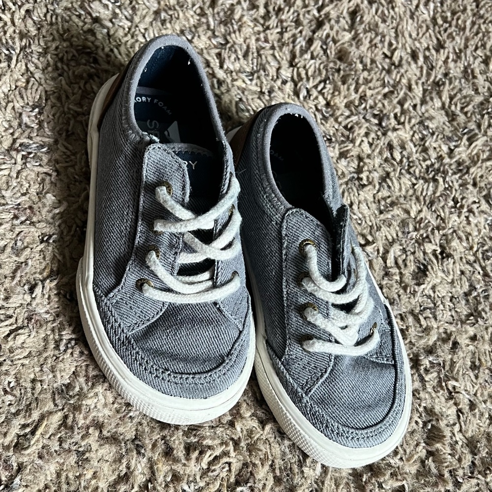 Sperry Slip-on Sneakers